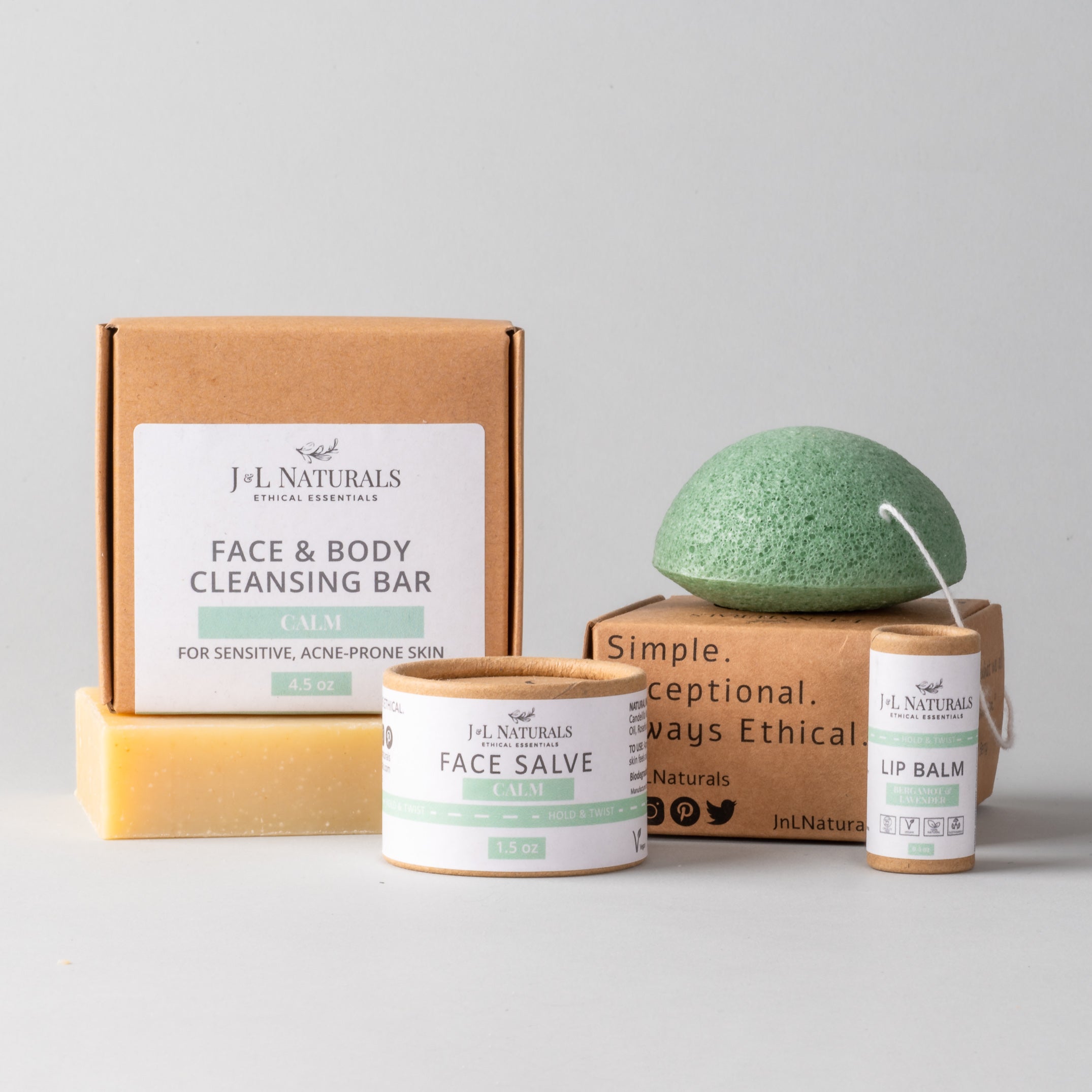 Kit essenziale per la cura della pelle (set da 4 pezzi)