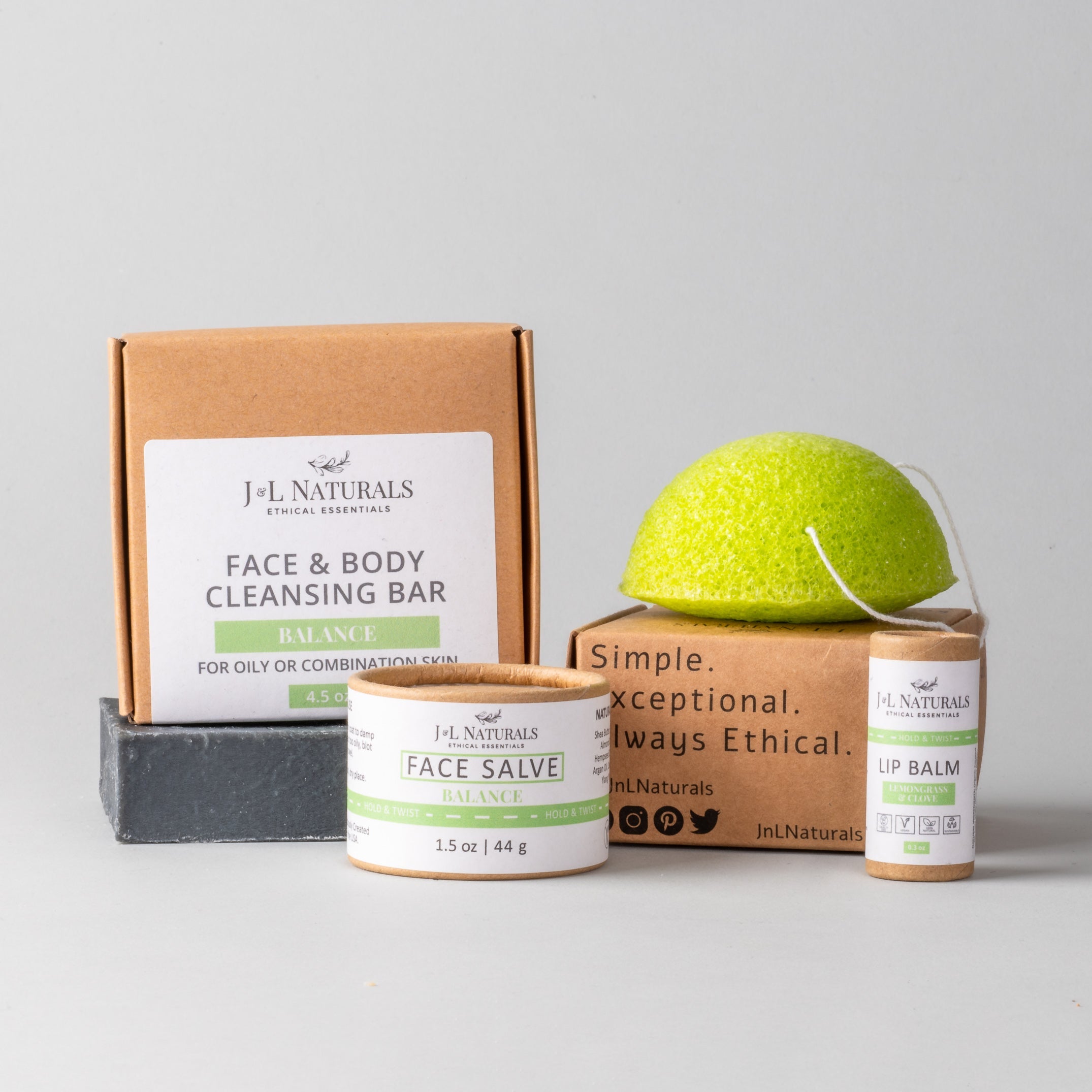 Kit essenziale per la cura della pelle (set da 4 pezzi)